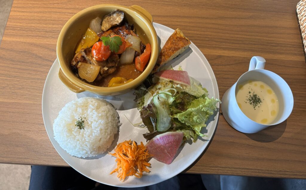 撮影箇所:mooiランチ
撮影日:2025/11/3
撮影者:運営者