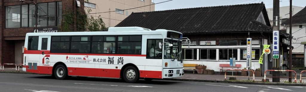撮影箇所：指宿駅前バス乗り場 
撮影者：筆者 
撮影日：2026.4/5
